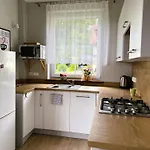 Apartamentykudowa - Pod Debami Z Ogrodem I Parkingiem, Kudowa-Zdrój