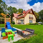 Apartamentykudowa - Pod Debami Z Ogrodem I Parkingiem, * Kudowa-Zdrój