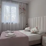 Apartamentykudowa - Pod Debami Z Ogrodem I Parkingiem, Apartment Kudowa Zdroj