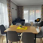 Lejlighed Apartamentykudowa - Pod Debami Z Ogrodem I Parkingiem,