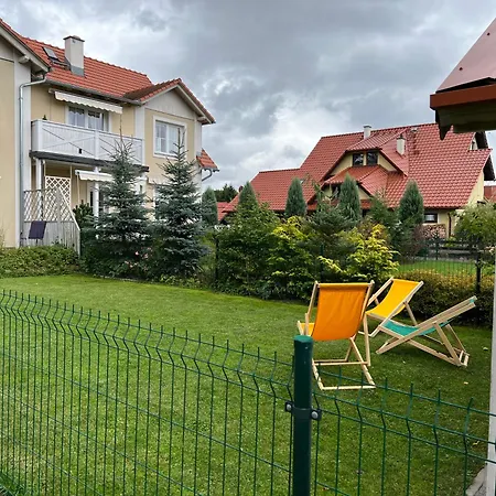 Apartamentykudowa - Pod Debami Z Ogrodem I Parkingiem, *