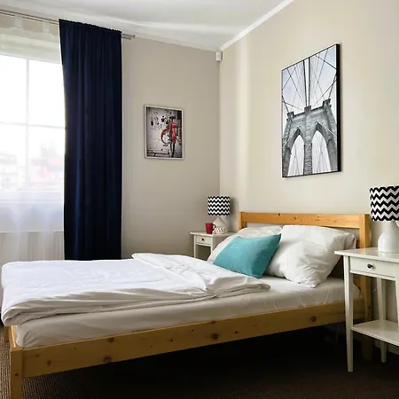 Apartamentykudowa - Pod Debami Z Ogrodem I Parkingiem, Kudowa-Zdrój