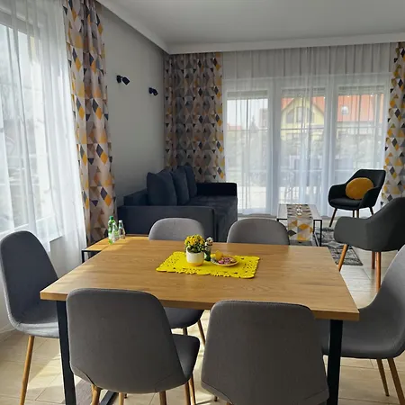 Apartament Pod Dębami