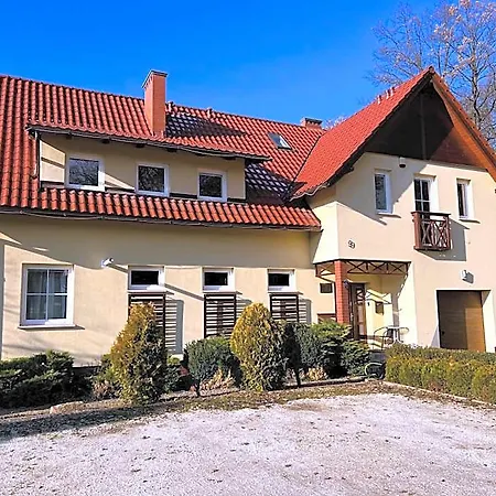 Apartamentykudowa - Pod Debami Z Ogrodem I Parkingiem,