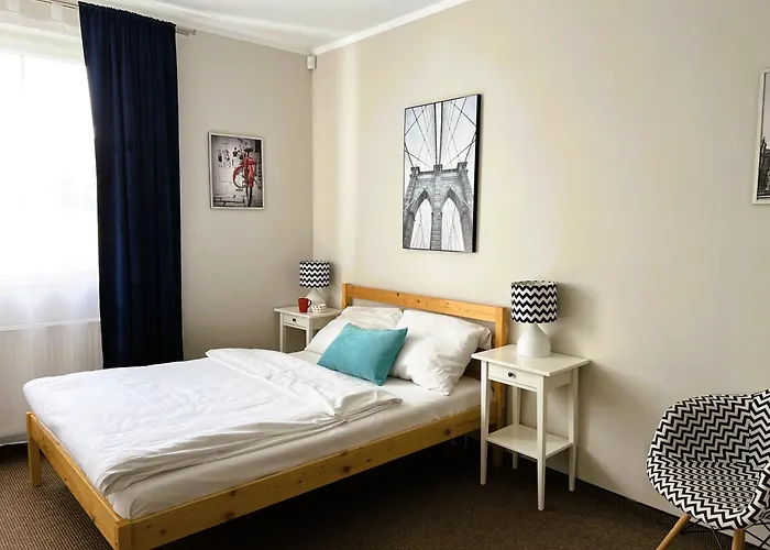 Apartamentykudowa - Pod Debami Z Ogrodem I Parkingiem, Διαμέρισμα Kudowa-Zdrój