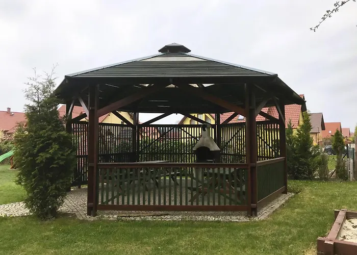 Διαμέρισμα Apartamentykudowa - Pod Debami Z Ogrodem I Parkingiem, Kudowa-Zdrój