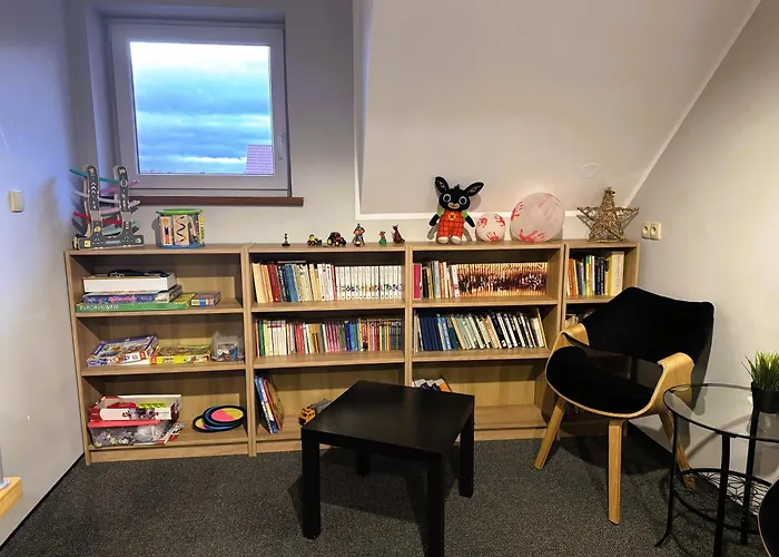 Apartamentykudowa - Pod Debami Z Ogrodem I Parkingiem, Kudowa-Zdrój