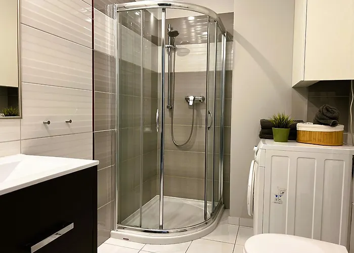 Apartamentykudowa - Pod Debami Z Ogrodem I Parkingiem, * Bad Kudowa