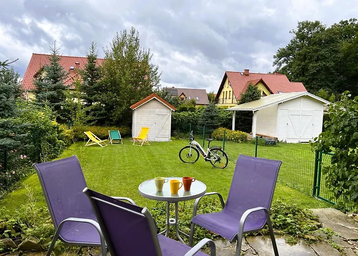 Apartment Apartamentykudowa - Pod Debami Z Ogrodem I Parkingiem, *