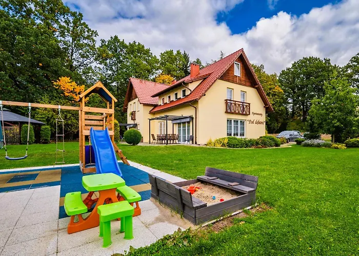 Apartamentykudowa - Pod Debami Z Ogrodem I Parkingiem, * Kudowa-Zdrój