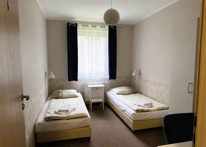 Apartment Apartamentykudowa - Pod Debami Z Ogrodem I Parkingiem,