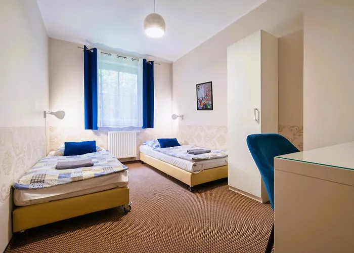 Apartment Apartamentykudowa - Pod Debami Z Ogrodem I Parkingiem, *