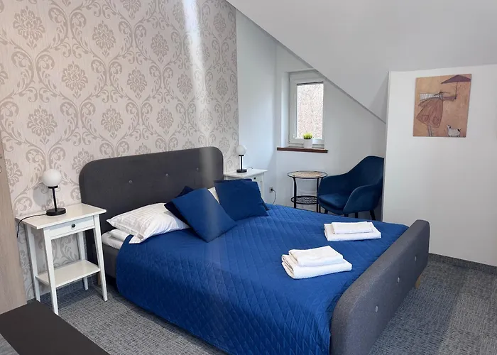 Apartamentykudowa - Pod Debami Z Ogrodem I Parkingiem, Kudowa-Zdrój