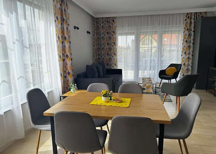 Διαμέρισμα Apartamentykudowa - Pod Debami Z Ogrodem I Parkingiem,